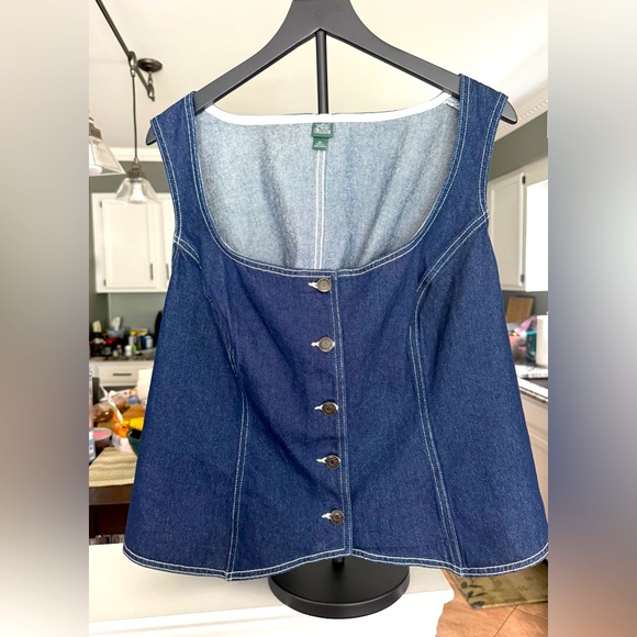 *NEW*  Never Worn 🦋 Dark Blue Denim Button-Front Vest 🦋 - Picture 1 of 4